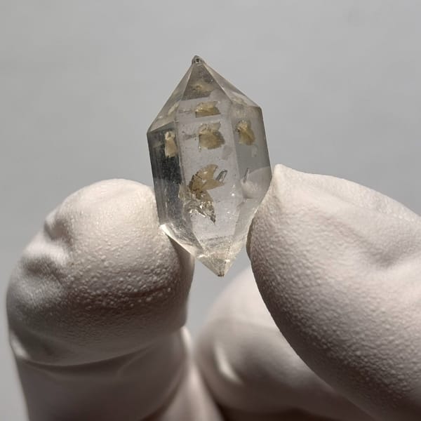 Dt with calcite Yunnan 2.3 cm — alternate view