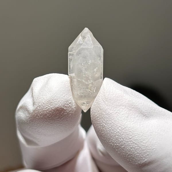 White etched dt Yunnan 2.3 cm — complete view