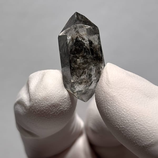 Dt quartz Yunnan 2.6 cm — alternate view