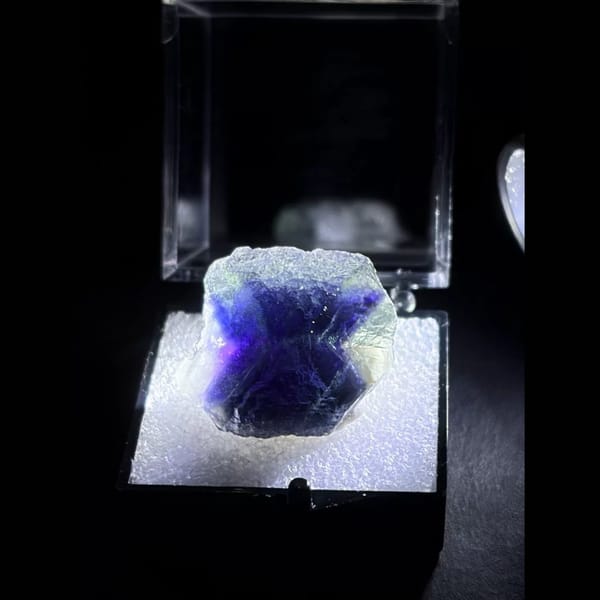 Alien Eye purple phantom fluorite — detail view