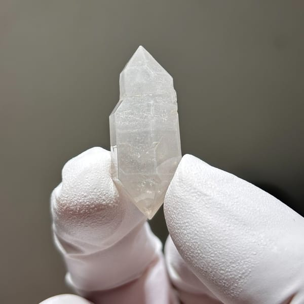 White etched dt Yunnan 3.4 cm — detail view