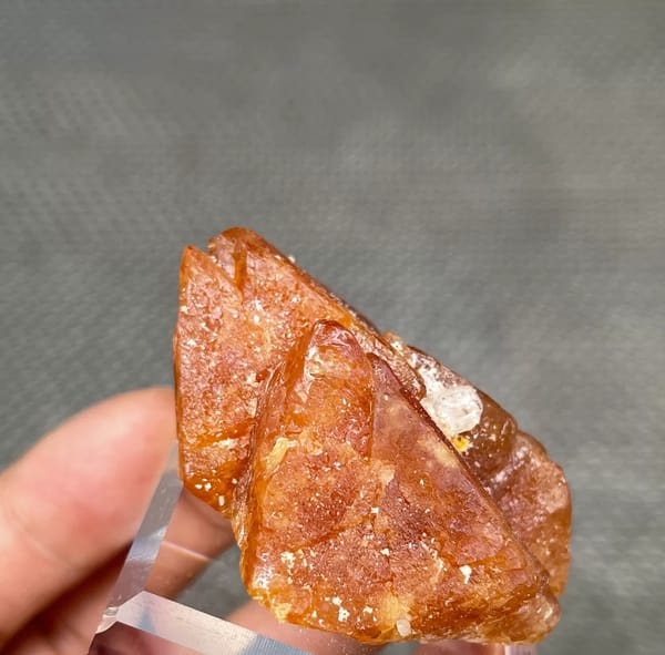 Amber Scheelite Crystals with Quartz from Shuijing — complete oblique view 2 of 3