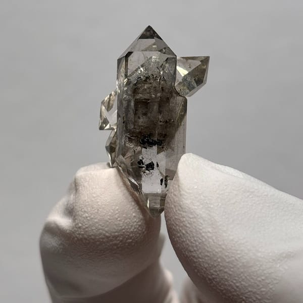 Dt quartz Yunnan 2.9 cm — alternate view