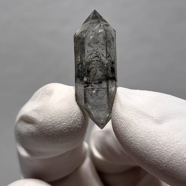 Dt quartz Yunnan 3.1 cm — alternate view