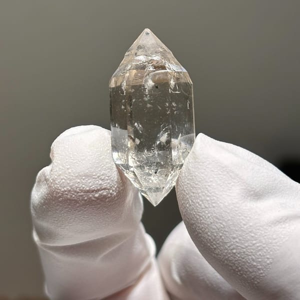 Dt quartz Yunnan 2.9 cm — alternate view
