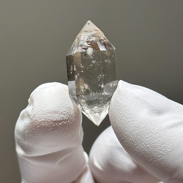 Dt quartz Yunnan 2.9 cm — detail view