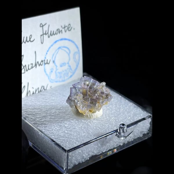 Pale blue-violet fluorite from Suzhou — alternate view