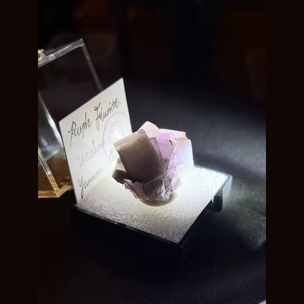 Porcelain-coated purple fluorite from Weishan — detail view