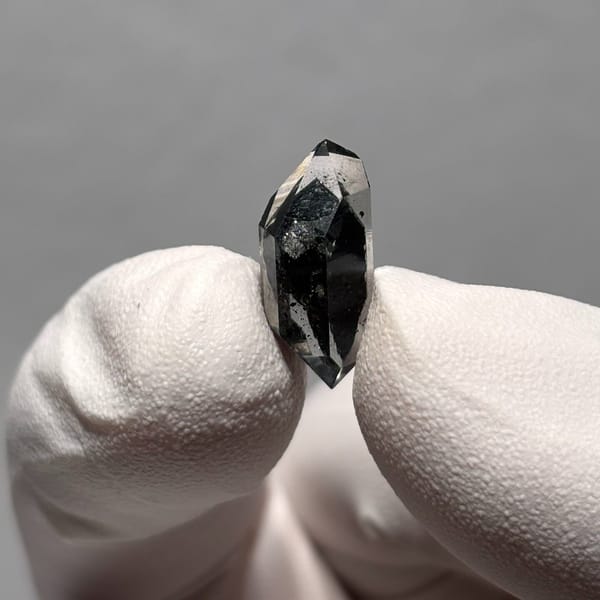 Sugar-core dt Yunnan 1.7 cm — detail view