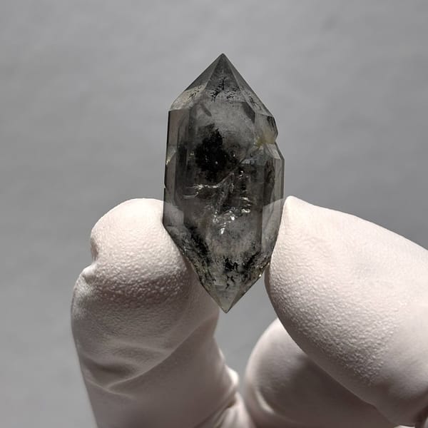 Dt quartz Yunnan 3.4 cm — alternate view
