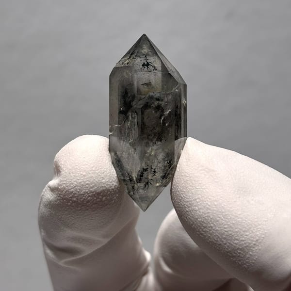 Dt quartz Yunnan 3.4 cm — alternate view