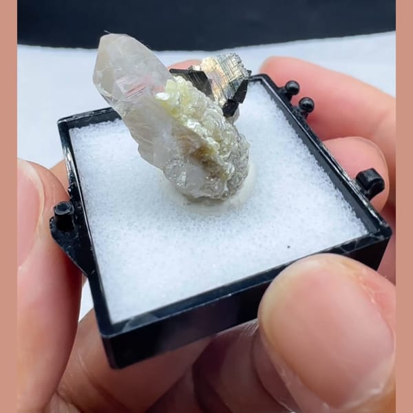 Quartz with Arsenopyrite Yaogangxian 2.6 cm — detail view