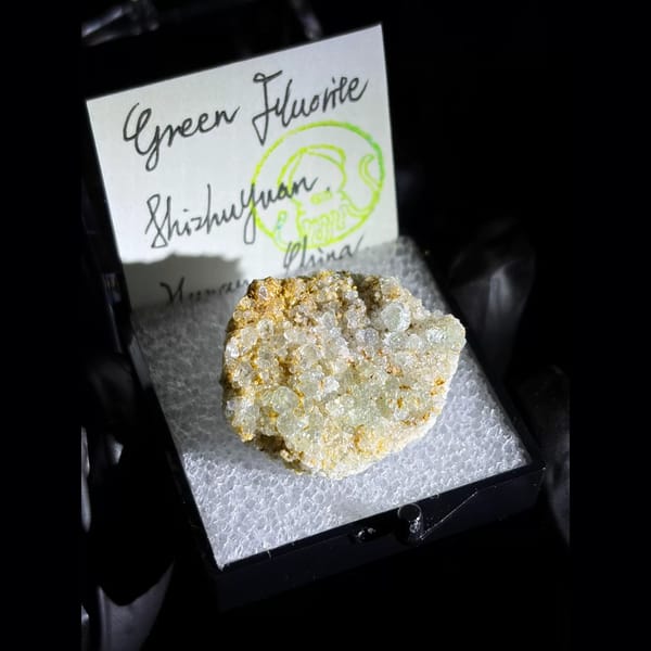 Pale green fluorite cluster from Shizhuyuan — alternate view