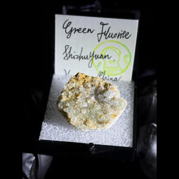 Pale green fluorite cluster from Shizhuyuan — alternate view