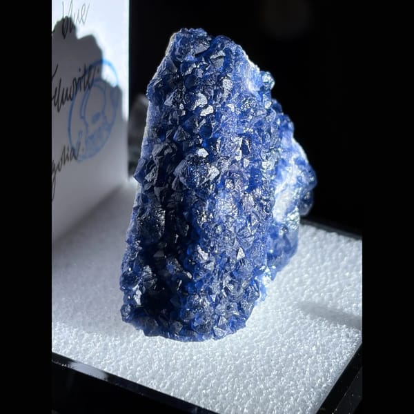 Blueberry blue fluorite from Inner Mongolia — complete view
