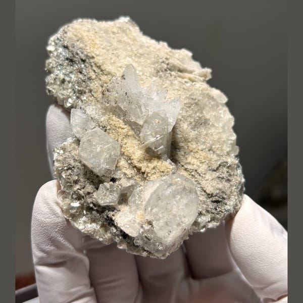 Xuebaoding mica feldspar quartz — alternate view