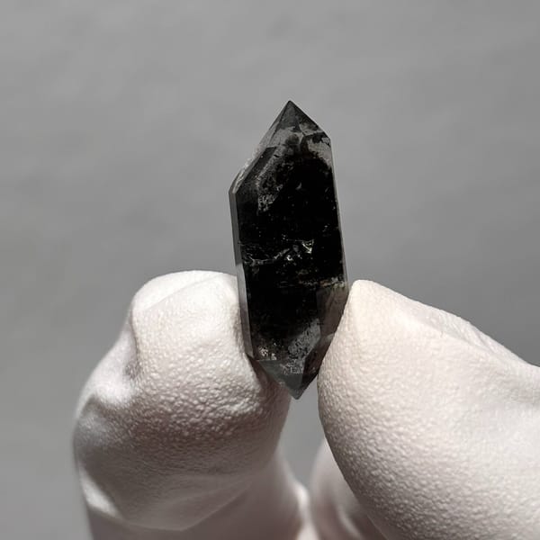 Dt quartz Yunnan 2.5 cm — alternate view