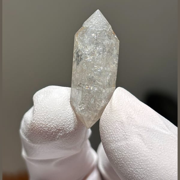 Burst-crystal DT Yunnan 3.1 cm — alternate view