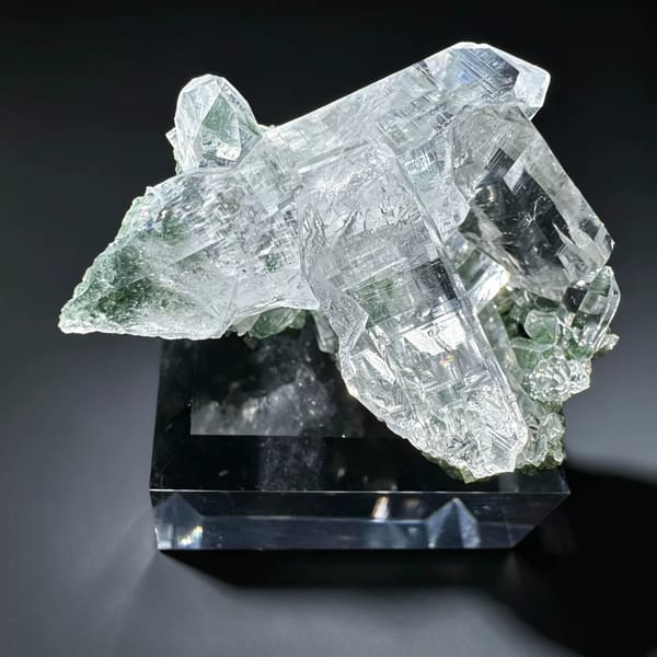 Himalayan Quartz on Chlorite Matrix 6.0 cm — detail view