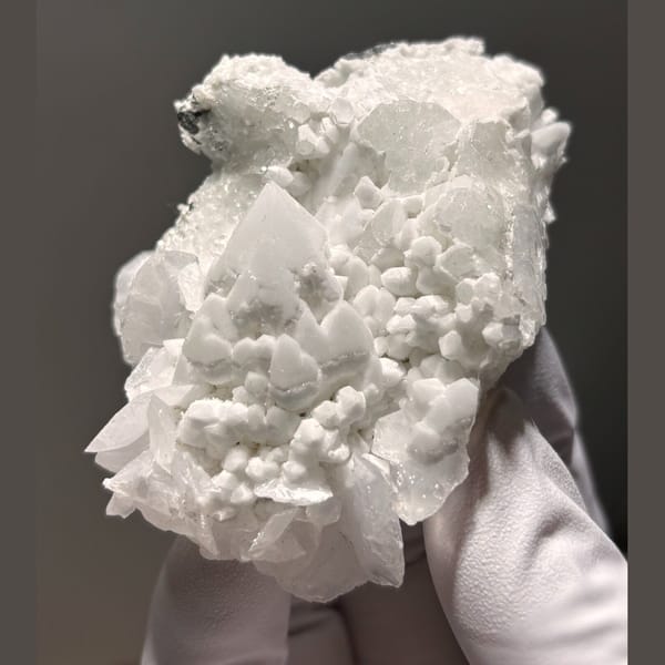 Quartz with calcite Inner Mongolia — complete view