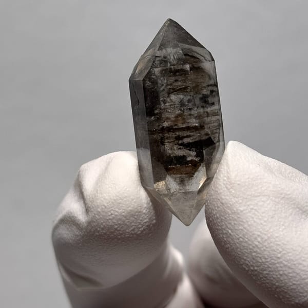 Dt quartz Yunnan 3.1 cm — alternate view