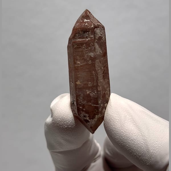 DT quartz Inner Mongolia 4.7 cm — complete view
