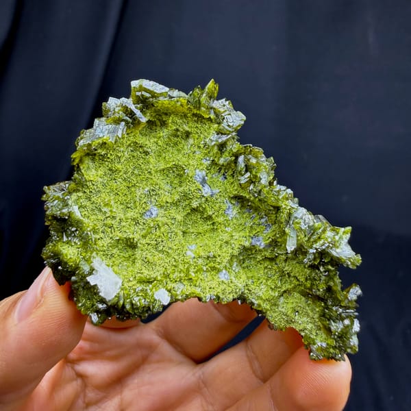 Sparkling green epidote crystal cluster from Sichuan — alternate view