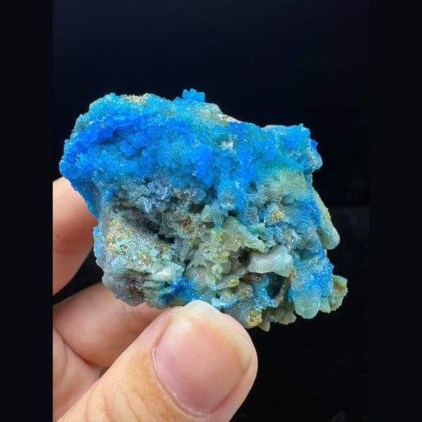 Bright blue allophane on gibbsite matrix from Qinglong — complete view
