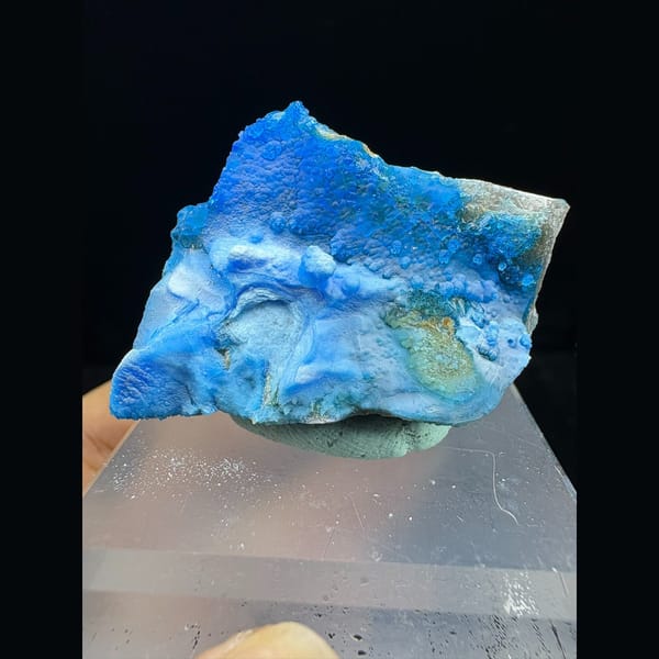 Glossy flowing blue allophane from Qinglong, Guizhou — complete view
