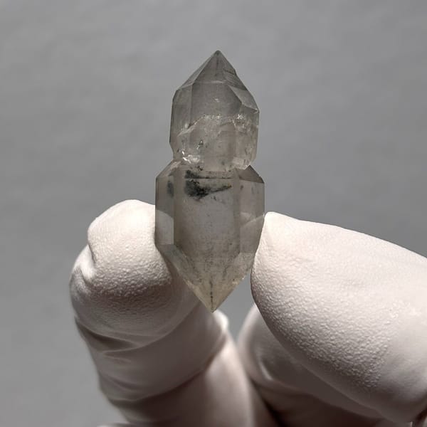 Dt quartz Yunnan 3.6 cm — alternate view