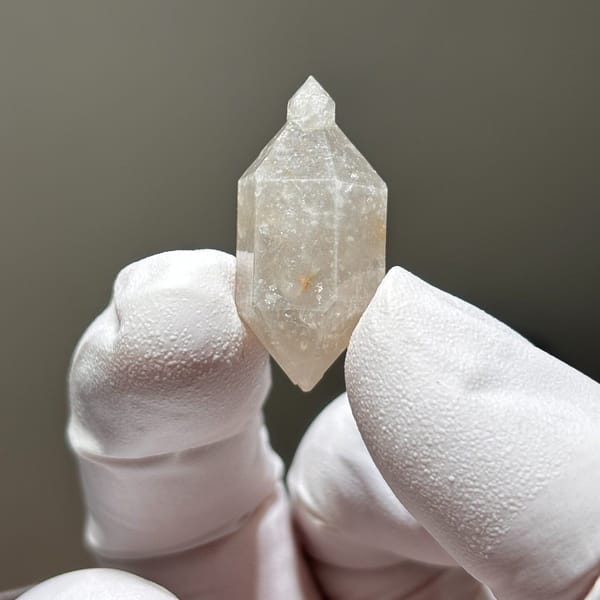 Dt quartz Yunnan 2.9 cm — complete view