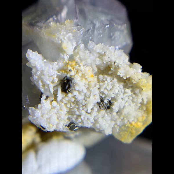 Porcelain fluorite with calcite from Yaogangxian — detail view