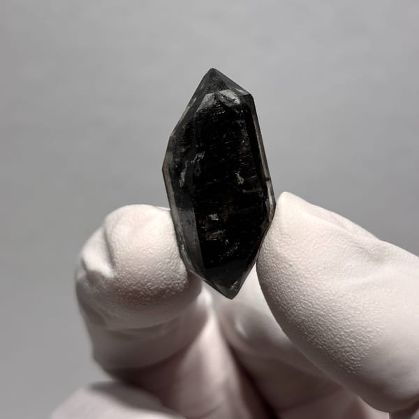 Enhydro DT Quartz Yunnan 3.2 cm — alternate view