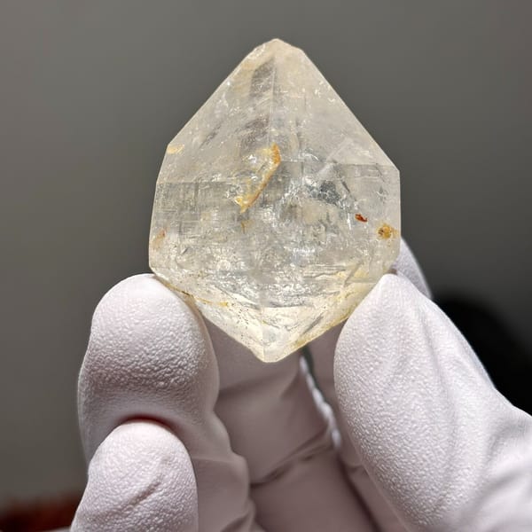 Enhydro Quartz Yunnan 4.1 cm — alternate view