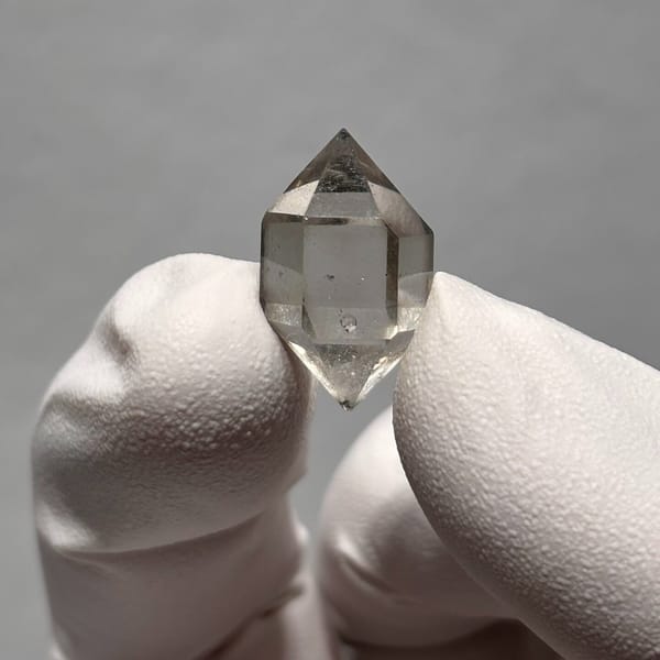 Negative-Crystal DT Quartz Yunnan 1.9 cm — detail view