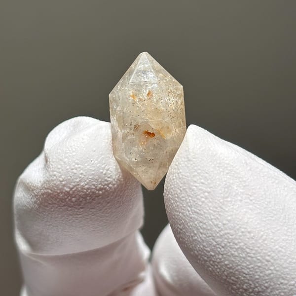 Dt quartz Yunnan 2.0 cm — complete view