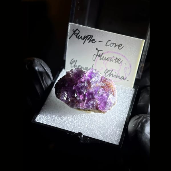 Purple-core fluorite from Chengde — alternate view