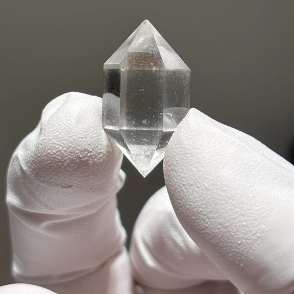 Well-Formed DT Quartz Yunnan 2.5 cm — alternate view