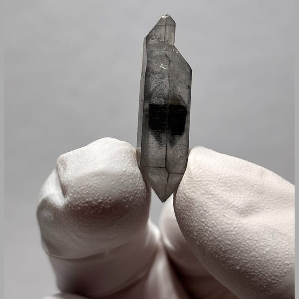 Sketch Phantom DT Quartz Yunnan 3.0 cm — complete view