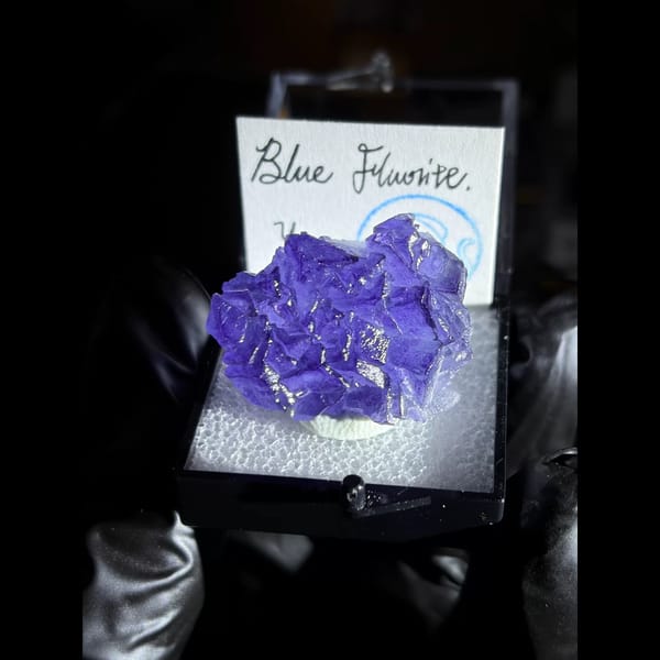 Blue-violet fluorite from Yunnan — alternate view