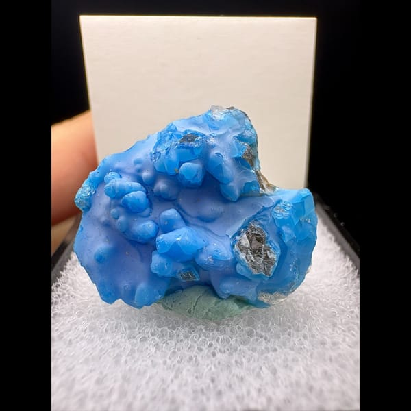Bubbly botryoidal blue allophane from Qinglong — complete view