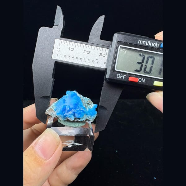 Peaked glossy blue allophane from Qinglong — alternate view