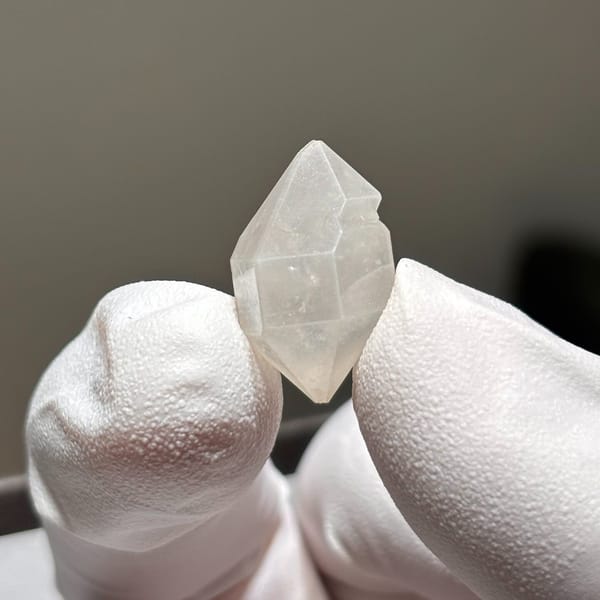 White etched dt Yunnan 2.0 cm — alternate view