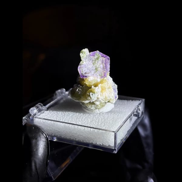 Fluorite with bismuthinite from Yaogangxian — detail view