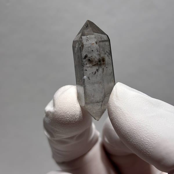 Dt quartz Yunnan 3.5 cm — alternate view