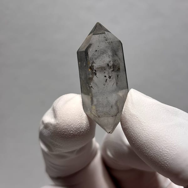 Dt quartz Yunnan 3.5 cm — alternate view