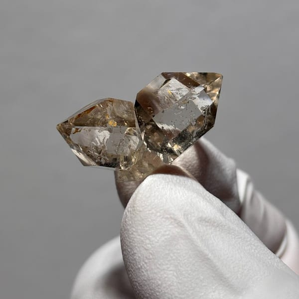 Flower-Tip Quartz Yunnan 2.6 cm — alternate view