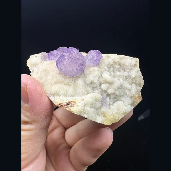 Lavender purple fluorite on white sugary quartz from Qinglong — complete view