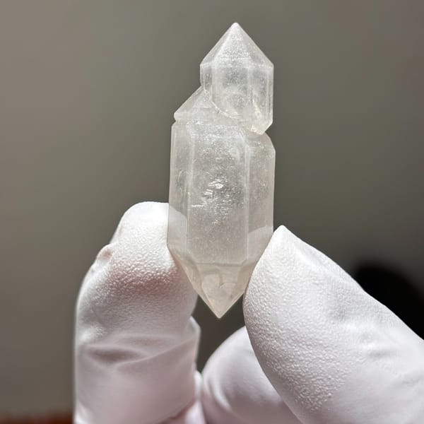White etched dt Yunnan 4.3 cm — alternate view