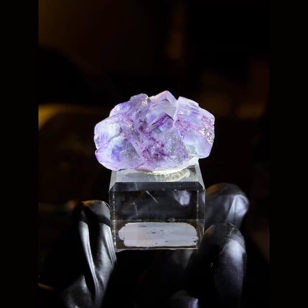 Ink-stain phantom fluorite from Yaogangxian — complete view